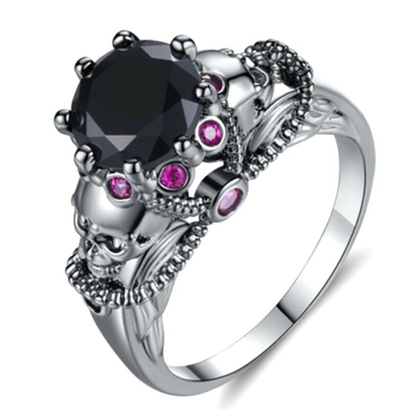 Baroque Vintage Jewelry - Gothic Blk Gold, Black Sapphire & Ruby Skulls Ring